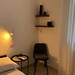 La Casa Bianca Rooms&lounge