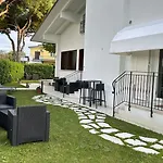 La Casa Bianca Rooms&lounge * Cesenatico