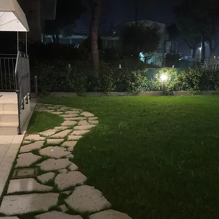 La Casa Bianca Rooms&lounge Guest house