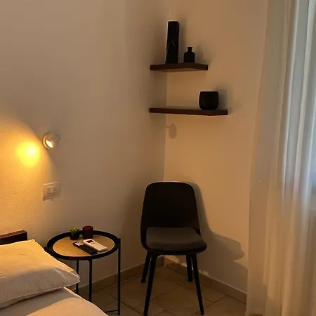 La Casa Bianca Rooms&lounge