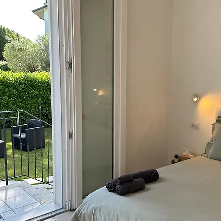 La Casa Bianca Rooms&lounge