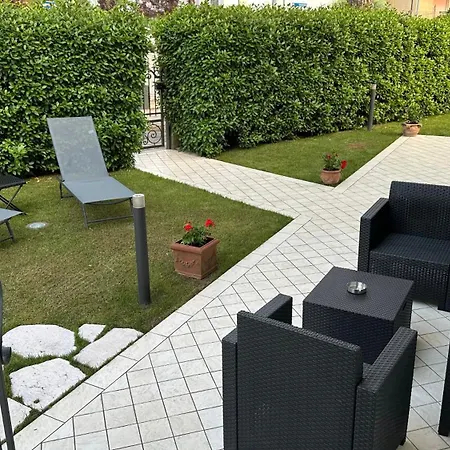 La Casa Bianca Rooms&lounge Cesenatico